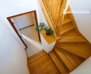 Multifunkčný dom s veľkým pozemkom (1656 m2) Veľká Lomnica