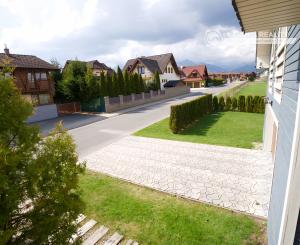 Multifunkčný dom s veľkým pozemkom (1656 m2) Veľká Lomnica