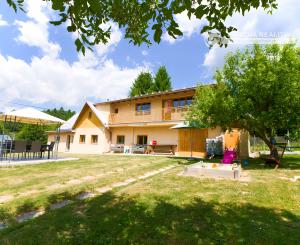 Rodinný dom - chalupa pod Bukovcom (2 869 m2), Švedlár