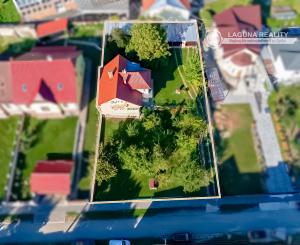 Atraktívny meštiansky dom s veľkou záhradou v Levoči