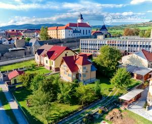 Atraktívny meštiansky dom s veľkou záhradou v Levoči