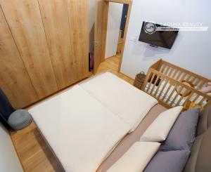 Byt 3+1 (93 m2) s loggiou Nám. Iglovia, Spišská Nová Ves