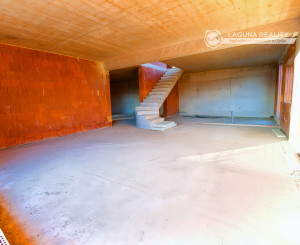 Novostavba 4+1 (179 m2) s garážou a terasou, Blaumont SNV