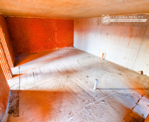 Novostavba 4+1 (179 m2) s garážou a terasou, Blaumont SNV