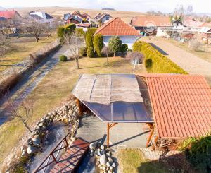 Rodinný dom s krásnou záhradou (922 m2) Markušovce pri SNV