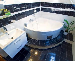 Rodinný dom s krásnou záhradou (922 m2) Markušovce pri SNV