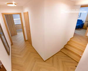 NOVOSTAVBA! Nadštandardný byt 2+1 (88 m2) centrum mesta SNV