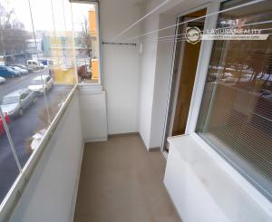 Byt 4+1 (82 m2) s loggiou, Komenského ul., SNV