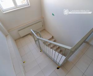 PRENÁJOM! Administratívny objekt v pokojnej lokalite sídl. Západ SNV