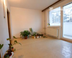 Byt 4+1 (82 m2) s loggiou, Komenského ul., SNV