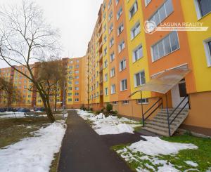Byt 4+1 (82 m2) s loggiou, Komenského ul., SNV