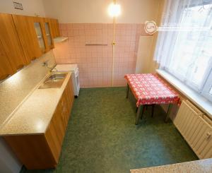 Byt 4+1 (82 m2) s loggiou, Komenského ul., SNV