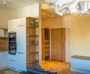 NA PRENÁJOM! Byt 2+1 s balkónom v novostavbe Iglovia SNV