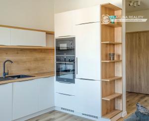 NA PRENÁJOM! Byt 2+1 s balkónom v novostavbe Iglovia SNV