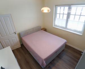 Vidiecky moderný bungalov novostavba (790 m2) Jánovce, časť Čenčice