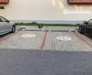 Parkovacie státie, Nám. Iglovia Sp. Nová Ves