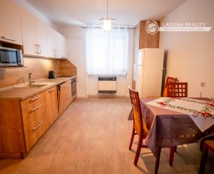 Štartovací dvojizbový byt či investícia?  Krompachy