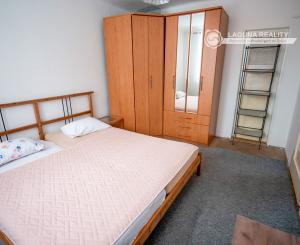 Štartovací dvojizbový byt či investícia?  Krompachy