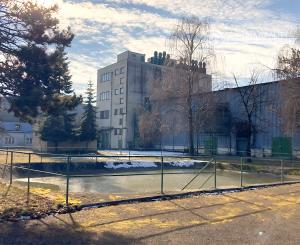 Podn. areál - adm, výroba, garáže, sklady (3,3 ha) neďaleko Košíc