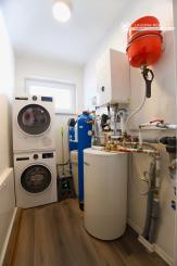 Vidiecky moderný bungalov novostavba (790 m2) Jánovce, časť Čenčice