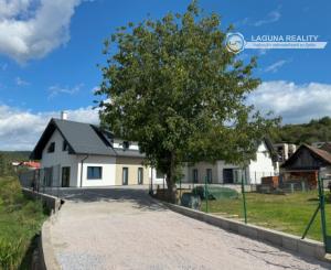 Máme dokončené ! Na predaj 3 a 4 -izbové byty v Danišovciach