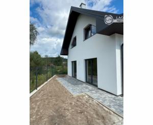 Máme dokončené ! Na predaj 3 a 4 -izbové byty v Danišovciach