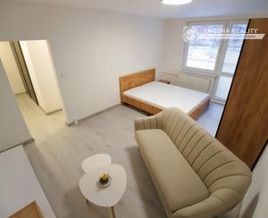 PRENÁJOM! Byt 1+1 (44 m2) s dvomi loggiami, sídl. Tarča v Sp. N. Vsi