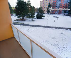 PRENÁJOM! Byt 1+1 (44 m2) s dvomi loggiami, sídl. Tarča v Sp. N. Vsi