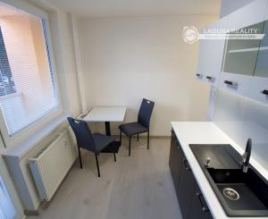 PRENÁJOM! Byt 1+1 (44 m2) s dvomi loggiami, sídl. Tarča v Sp. N. Vsi