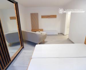 PRENÁJOM! Byt 1+1 (44 m2) s dvomi loggiami, sídl. Tarča v Sp. N. Vsi