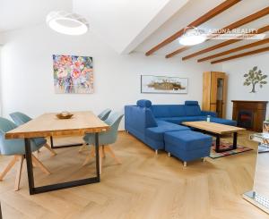 NOVOSTAVBA! Nadštandardný byt 2+1 (88 m2) centrum mesta SNV