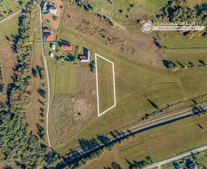 Atraktívny rekreačný pozemok (2221 m2) Tretí Hámor