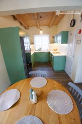 Vidiecky moderný bungalov novostavba (790 m2) Jánovce, časť Čenčice