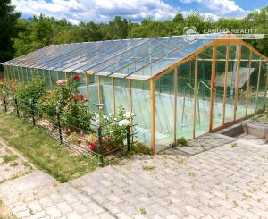 Rodinný dom - chalupa pod Bukovcom (2 869 m2), Švedlár