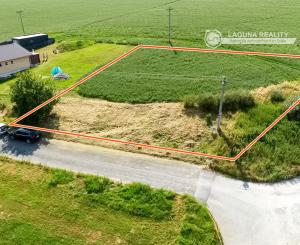 Pozemok (1948 m2) vhodný aj pre developera Danišovce