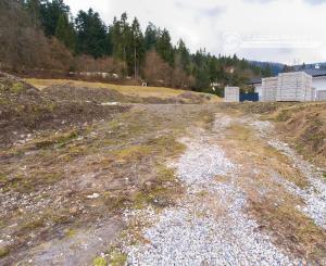 Pozemok pre praktický bungalov pod lesom Sp. Nová Ves