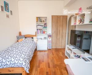 Rodinny dom - 5 izieb - 3 garáže v tichej lokalite Krompachy