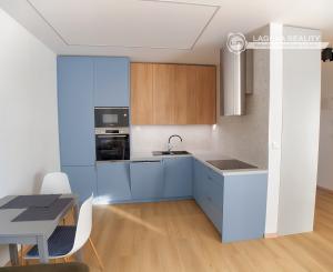 PRENÁJOM! 2-izbový byt (65 m2) s loggiou Zelené údolie Spišská Nová Ves