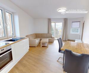 NOVOSTAVBA! Atypický 3-izbový byt (75 m2) s loggiou sídl. Tarča