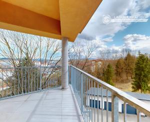 NOVOSTAVBA! Atypický 3-izbový byt (75 m2) s loggiou sídl. Tarča