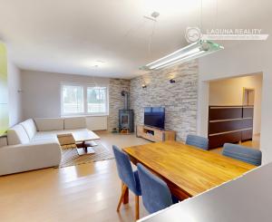 ALTERNATÍVA RD! VEĽKÝ 4-izbový (148 m2) byt s terasou, Ferčekovce SNV