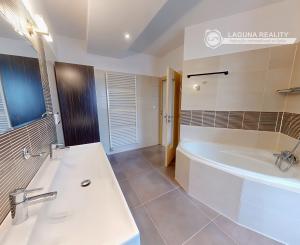 ALTERNATÍVA RD! VEĽKÝ 4-izbový (148 m2) byt s terasou, Ferčekovce SNV