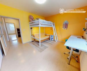 ALTERNATÍVA RD! VEĽKÝ 4-izbový (148 m2) byt s terasou, Ferčekovce SNV