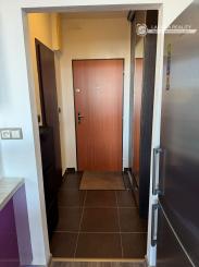 Prenájom 2-izbového bytu s loggiou, pivnicou a klimatizáciou