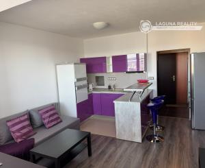 Prenájom 2-izbového bytu s loggiou, pivnicou a klimatizáciou