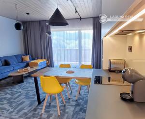 Apartmán (59 m2) s loggiou a parkovacím státím Slovenský Raj