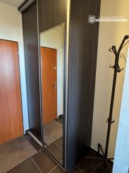 Prenájom 2-izbového bytu s loggiou, pivnicou a klimatizáciou