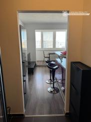 Prenájom 2-izbového bytu s loggiou, pivnicou a klimatizáciou