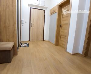 Byt 4+1 (93 m2) s balkónom, Námestie Iglovia, Sp. Nová Ves