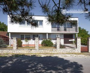 RD s ovocným sadom (3 629 m2) pri Spišskej Kapitule